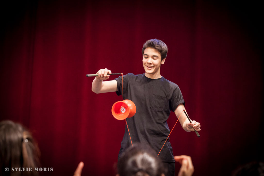 Diabolo École de Cirque de Bruxelles